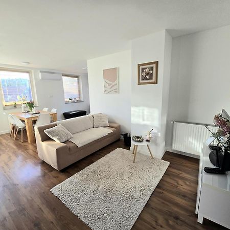 Lulu Apartman Sopron Exterior photo